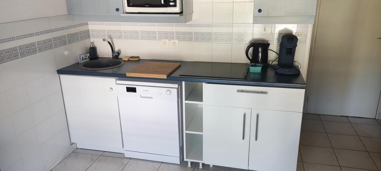 Appartement T2 Climatise Dans Residence Calme كافالير سور مير المظهر الخارجي الصورة