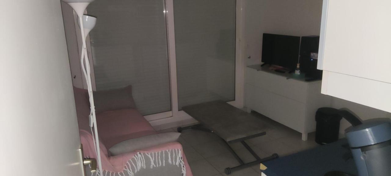 Appartement T2 Climatise Dans Residence Calme كافالير سور مير المظهر الخارجي الصورة