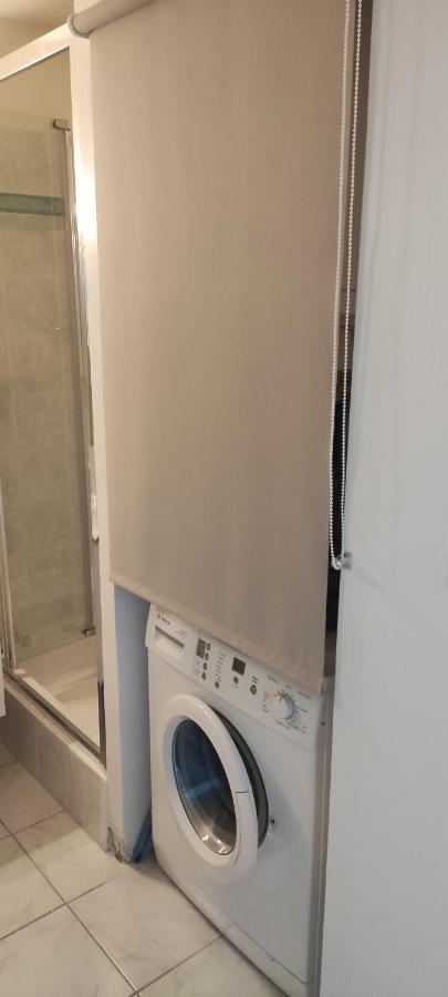 Appartement T2 Climatise Dans Residence Calme كافالير سور مير المظهر الخارجي الصورة